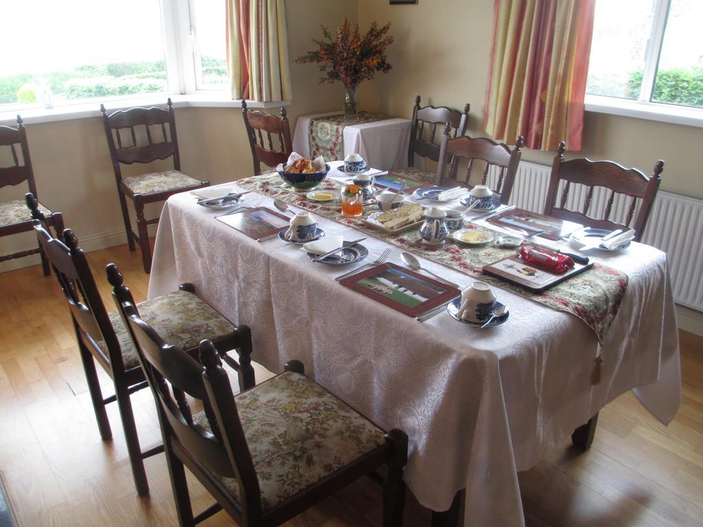 Castle View B&B Freshford エクステリア 写真